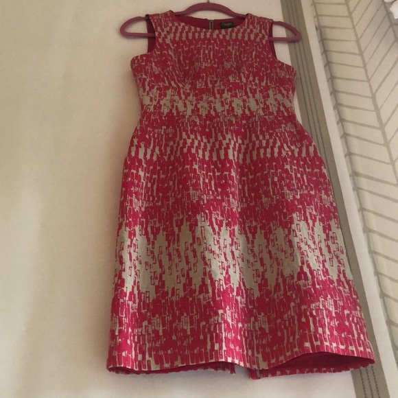 Taylor Dresses & Skirts - Taylor Dress with cut out detail and back zipper